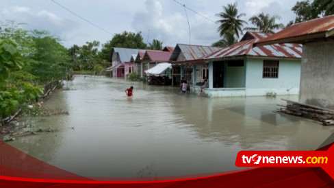 Belasan Kepala Keluarga Di Sigi Terisolir Banjir