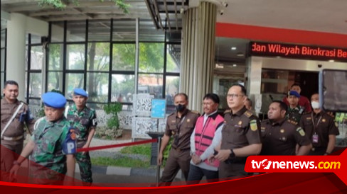 BREAKING NEWS: Menkominfo Johnny G. Plate Jadi Tersangka Kasus Korupsi ...