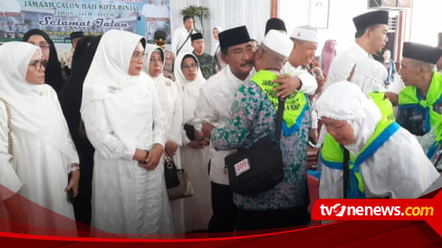 Calon Jamaah Haji Asal Kota Binjai Yang Masuk Kloter Dilepas Wali Kota Masuk Asrama Haji Medan