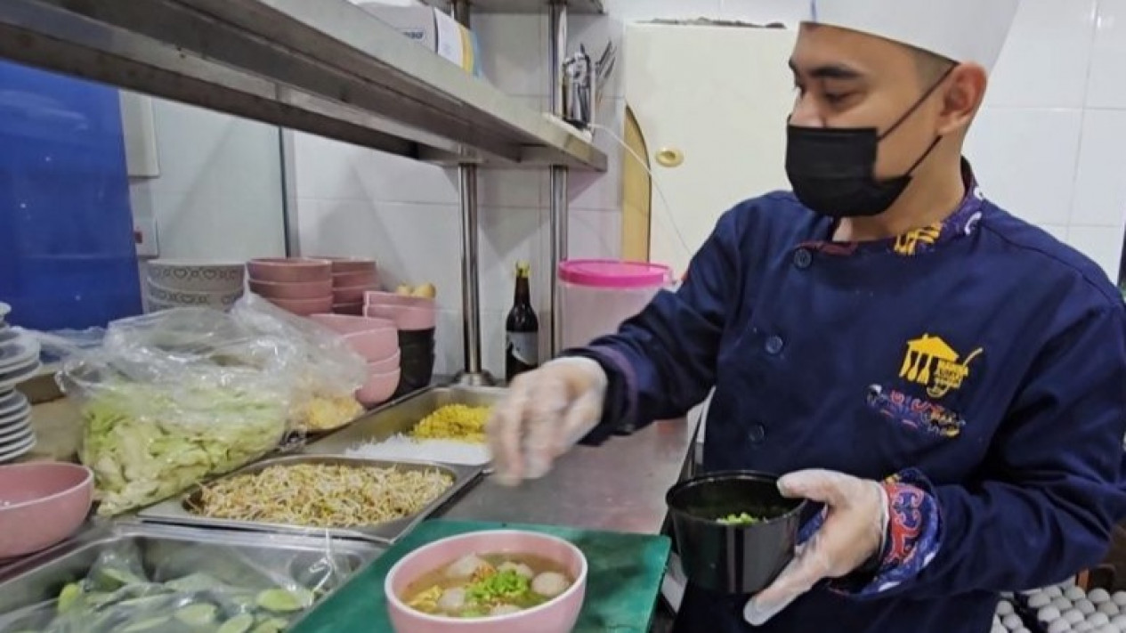 Meski sedang Naik Haji, Bakso Ternyata Tetap Jadi Salah Satu Menu Favorit  WNI | Halaman 2