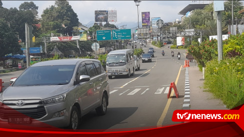 Saat Ini Arus Lalu Lintas Puncak Diberlakukan Satu Arah Ke Jakarta