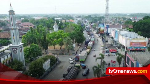 Jalan Pantura Pati–Rembang Macet Belasan Kilometer, Ini Penyebabnya