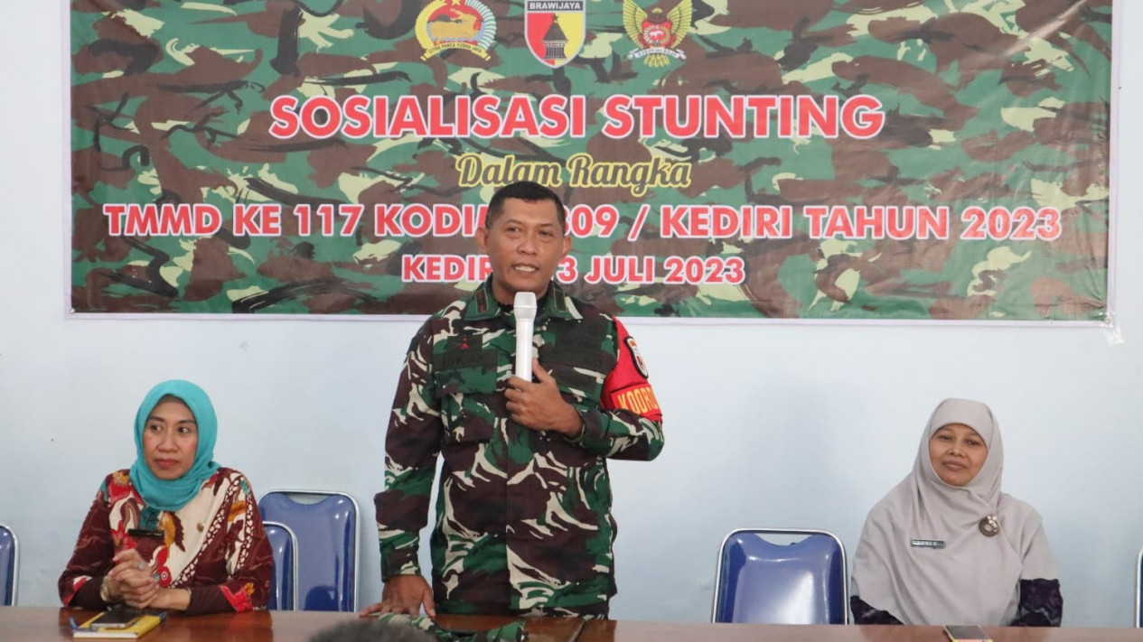 TMMD 2023, Kodim 0809 Kediri Sosialisasikan Kesehatan Stunting  
            - galeri foto