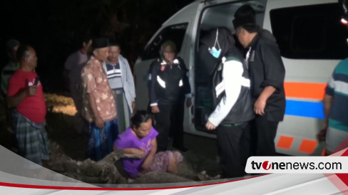 Usai Aniaya Orang Tua, Wanita ODGJ Di Ngawi Diduga Bakar Rumahnya Sendiri