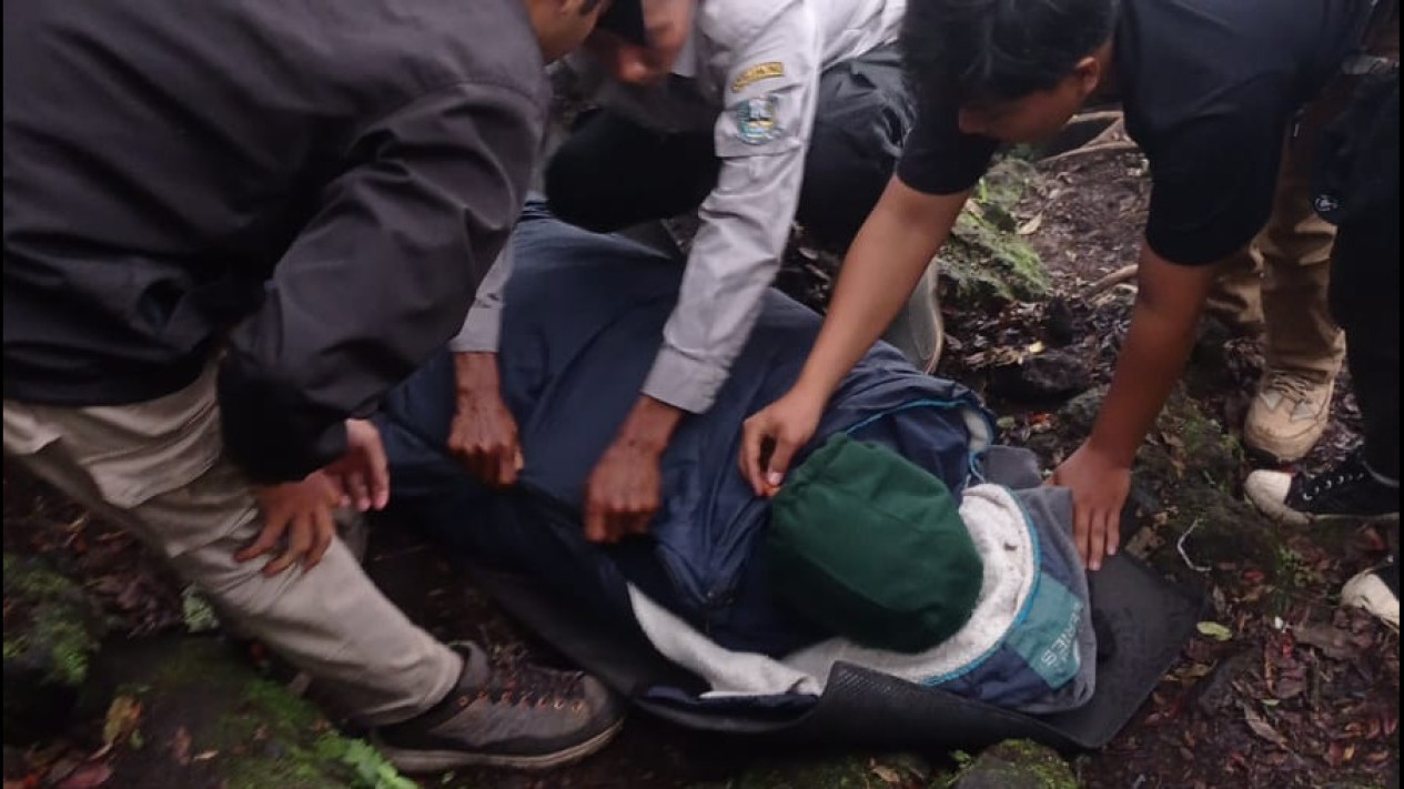 Seorang Pendaki Gunung Lemongan Alami Hipotermia, BPBD Lumajang ...