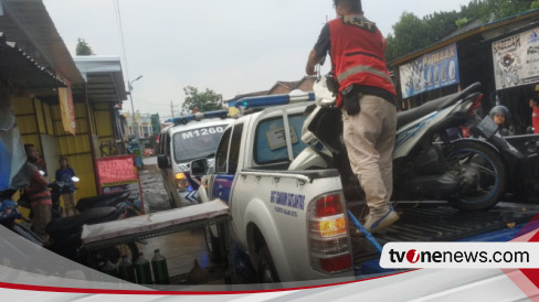 Kecelakaan Adu Banteng Di Sukun Kota Malang Remaja Tewas Di Hadapan