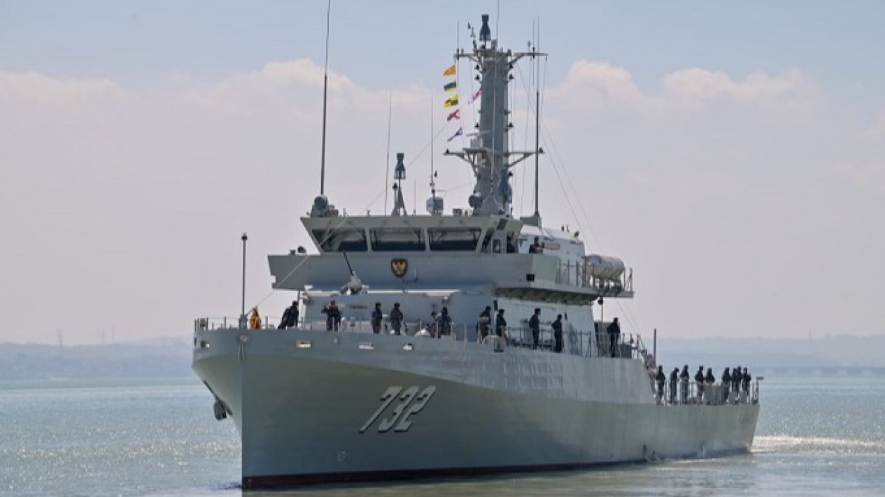 Prabowo Serahkan 2 Kapal Perang Pemburu Ranjau ke TNI AL: KRI Pulau  Fani-731 dan Pulau Fanildo-732