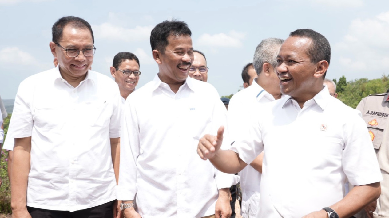 Rapat Koordinasi Di Batam Menteri Bahlil Paparkan Rencana Strategis Pengembangan Pulau Rempang