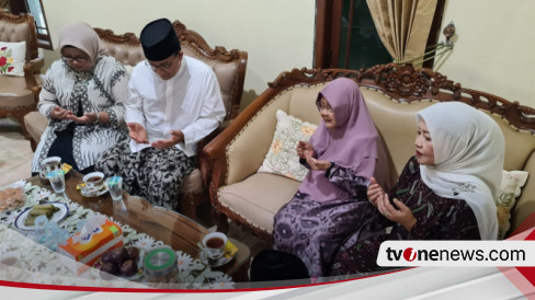 Anies Baswedan Sowan ke Ibunda Muhaimin Iskandar Minta Doa Restu