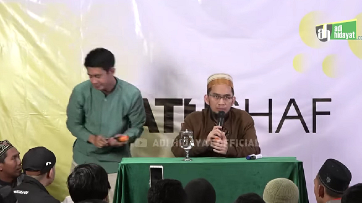 Jangan Asal Bunuh Ular Yang Masuk Ke Rumah, Ustaz Adi Hidayat ...