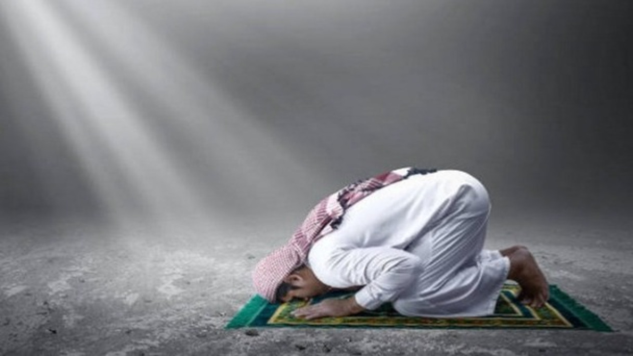 Bolehkah Berdoa Saat Sujud Dalam Shalat Buya Yahya Tegaskan Dua Aturan