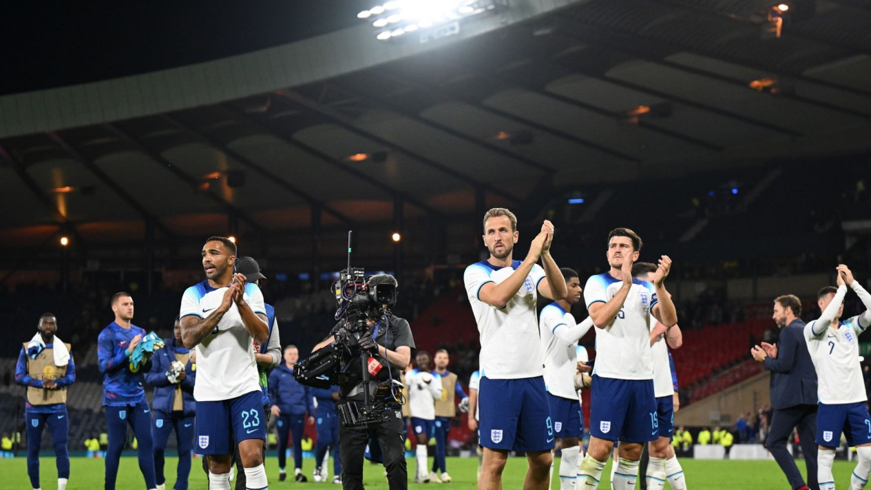 Inggris Taklukan Skotlandia, Harry Maguire Malah Cetak Gol Bunuh Diri
            - galeri foto