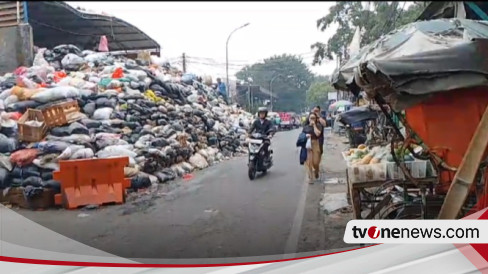 Bandung Masih Darurat Sampah, Tumpukan Sampah Masih Menggunung Di Tiap TPS