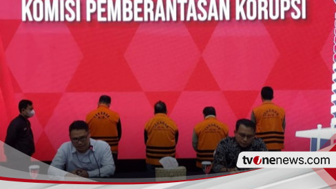 KPK Tahan 4 Tersangka Baru Kasus Korupsi Pembangunan Gereja Di Mimika ...