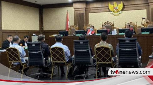 Bagi-bagi Duit Korupsi BTS Puluhan Miliar, dari DPR hingga BPK