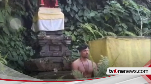 Meditasi Tanpa Busana, WNA Bugil di Depan Tempat Ibadah Viral