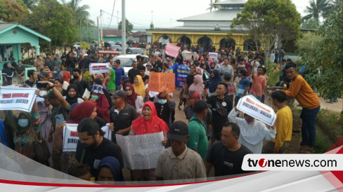 Kedatangan Menteri Bahlil Ke Pulau Rempang Dihadang Ratusan Orang ...