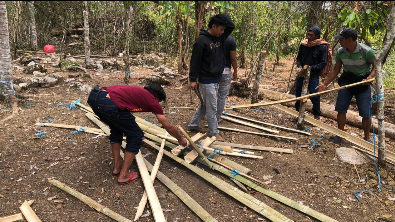 Informasi Penggerebekan Judi Sabung Ayam di Tana Toraja Selalu Bocor, Bocor Dari Siapa?
            - galeri foto