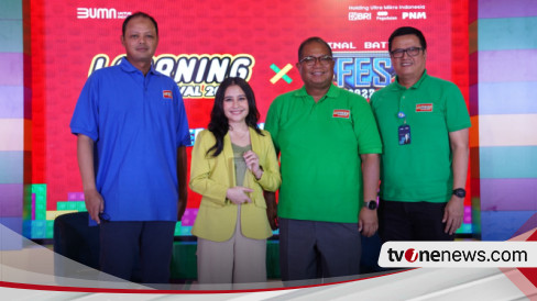 Prilly Latuconsina, Artis Sekaligus Dosen Beri Motivasi di Learning Festival X I-Fest PNM 2023