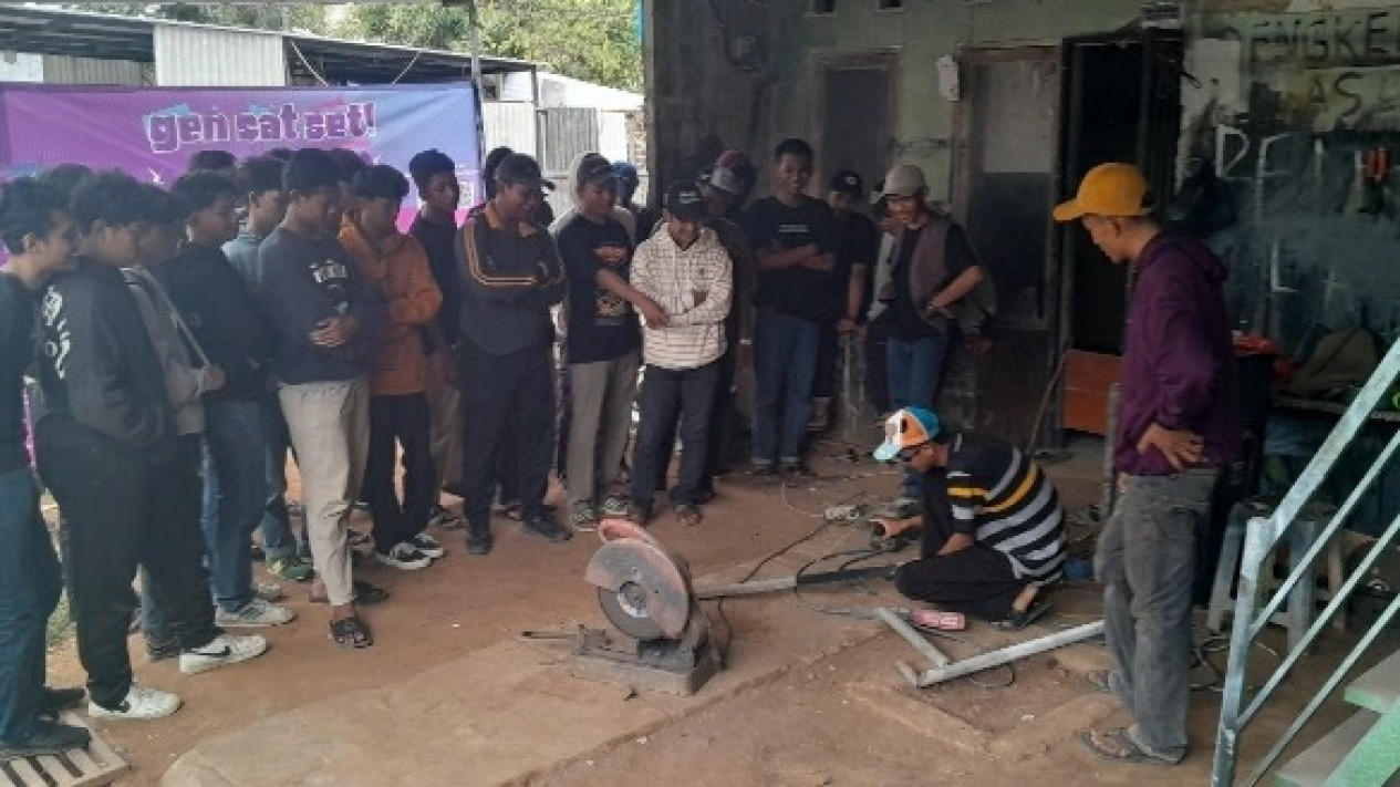 Generasi Satset Bekasi Mempraktikan Cara Membuka Usaha Las Listrik
            - galeri foto