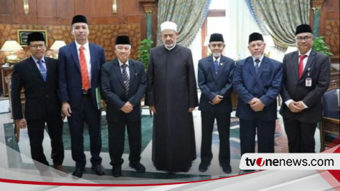 Pimpinan Gontor Berkunjung ke Grand Syaikh Al-Azhar Mesir