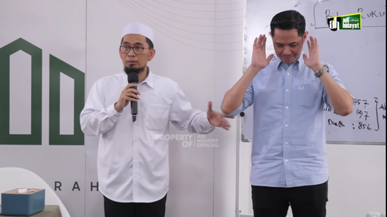 Saking Dahsyatnya, 12 Ribu Malaikat Rebutan Mencatat, Tolong Baca Ini setelah Rukuk, Ustaz Adi Hidayat Bilang...
            - galeri foto