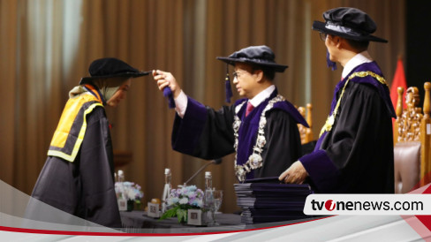 Wisuda ke-2 Polteknaker: 75 Persen Alumni Terserap Dunia Kerja