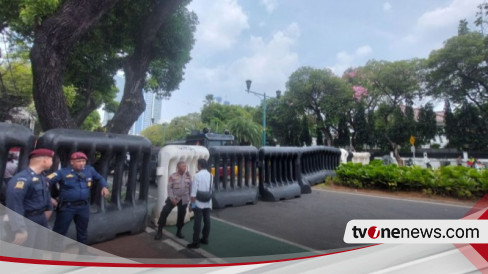 Jelang Penetapan Capres Cawapres, Polisi Tutup Jalan Depan Gedung KPU