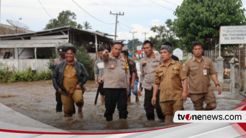 Banjir Bandang Terjang Dua Desa Di Kabupaten Humbahas, Polisi Evakuasi ...