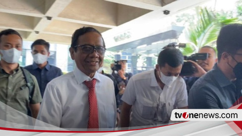 Kembali Ke Madura Kali Pertama Dengan Status Cawapres Mahfud Md Ingatkan Demokrasi Yang Adil