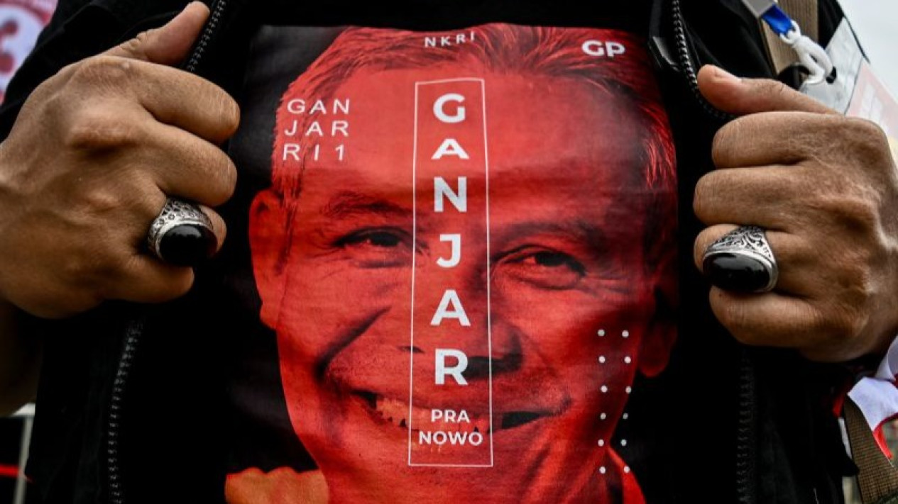 Ganjar-Mahfud akan Masifkan Gerakan Canvassing Selama Masa Kampanye, TPN: Tak Ada Strategi Khusus
            - galeri foto