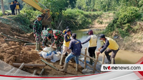 Seribu Karung Pasir Dan Dua Alat Berat Dikerahkan Untuk Perbaiki ...