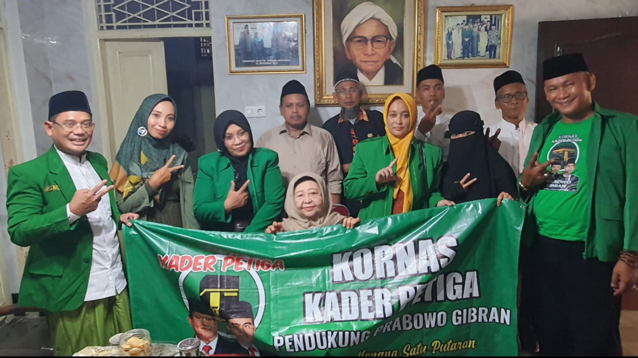 Kornas Kader PeTiGa Minta Restu Senior Dukung Prabowo-Gibran
            - galeri foto