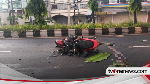 Tabrak Truk Bermuatan Beton, Bule Belanda Tewas Di Lokasi