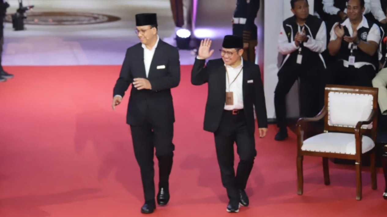 Begini Respons Timnas AMIN soal Ucapan Viral Prabowo Subianto 'Ndasmu Etik': Harusnya Siap Salah, Daripada Ngeles
            - galeri foto