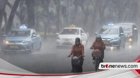 Potensi Hujan Lebat Guyur Sebagian Besar Ibu Kota Provinsi Pada Hari Natal