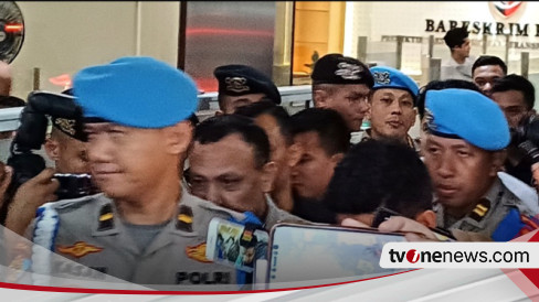 Firli Bahuri Diperiksa Selama 11 Jam Di Gedung Bareskrim Polri