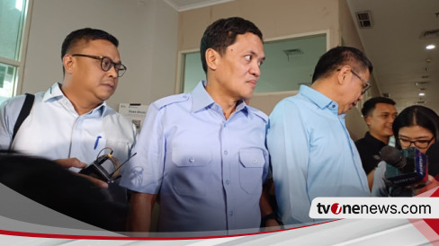 Gibran Bersikeras Hadir Di Bawaslu Jakpus Buntut Aksi Bagi-bagi Susu Di CFD