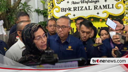 Kenangan Menkeu Sri Mulyani Rizal Ramli Pernah Puji Sepatu Warna Hijau Stabilo