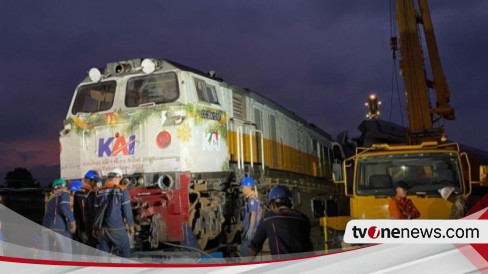 Cerita Warga Detik-detik Tabrakan Kereta Di Cicalengka: Rangkaian ...