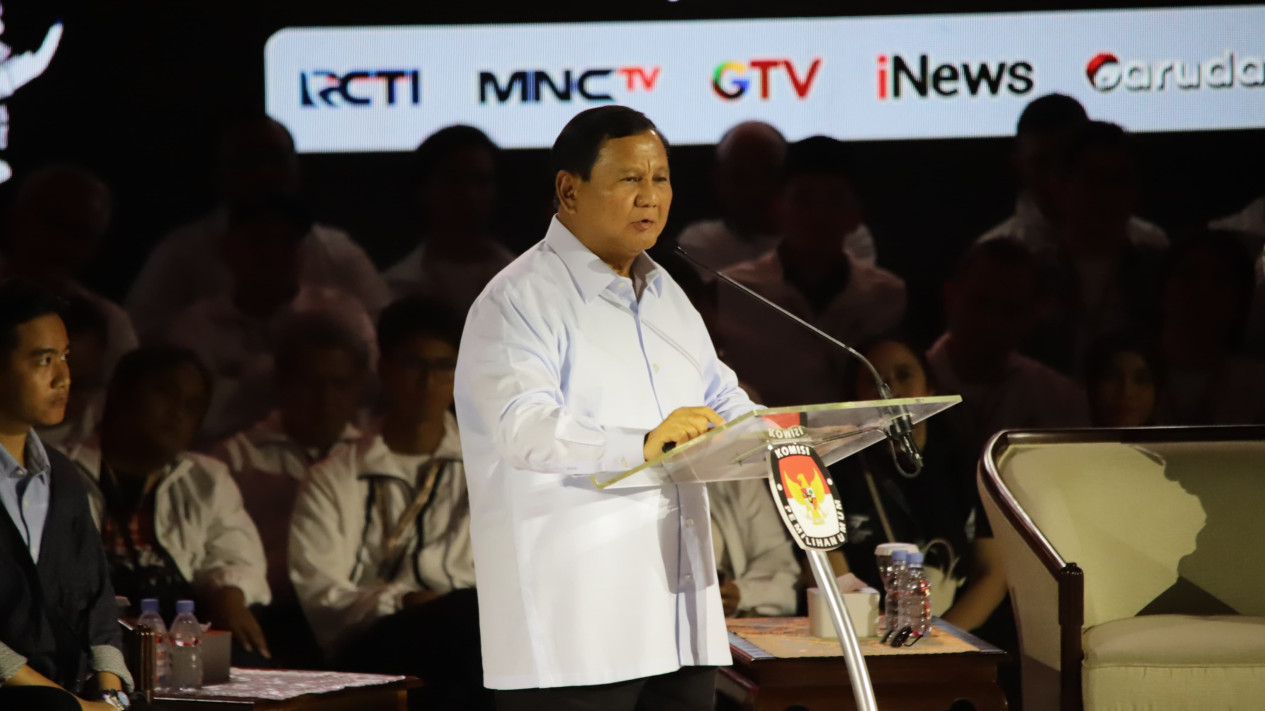 Pengamat Nilai Citra Gemoy Prabowo Hanya Topeng, Runtuh Usai Debat Ketiga, Ternyata Aslinya...
            - galeri foto