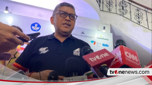 Hasto Kristiyanto Jamin Tak Ada Menteri PDIP yang Menarik Diri dari Kabinet Jokowi Usai Mahfud MD