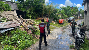 Puting Beliung Terjang Pulau Nusa Penida, Sejumlah Rumah Warga Rusak