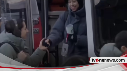 Betapa Bersyukurnya Atlet Voli Cantik Amerika Ini Bisa Bersahabat