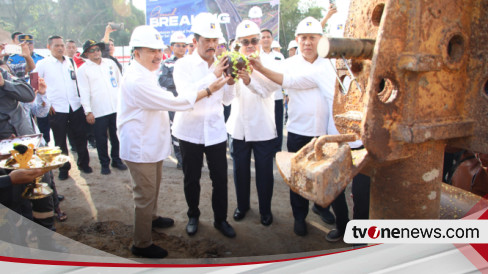 Kepala BP Batam Muhammad Rudi Lakukan Ground Breaking Pemasangan Tiang Pancang Pertama Pembangunan Flyover Sei Ladi