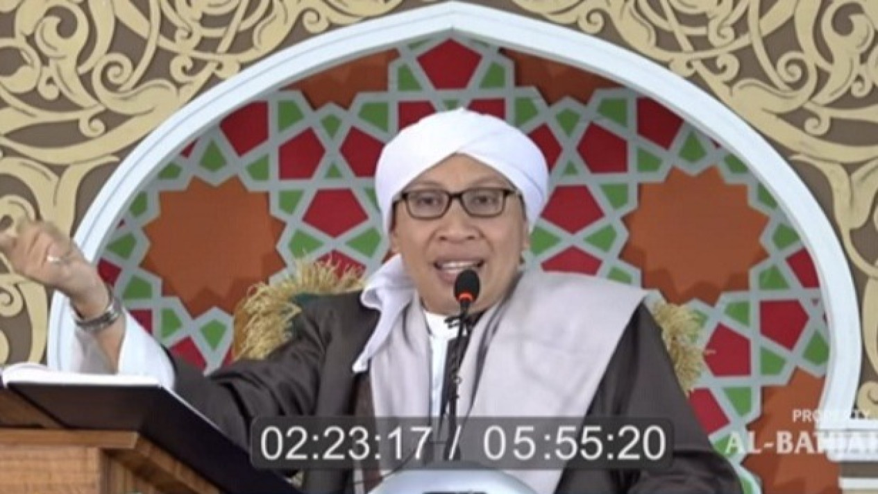 Apakah Pasutri Ciuman di Siang Hari Bulan Ramadhan Membatalkan Puasa? Begini Penjelasan Buya Yahya, Ternyata... 
            - galeri foto