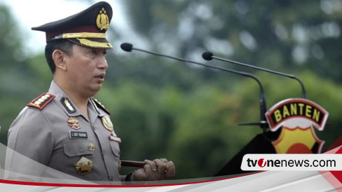 Bikin Merinding, Kapolri Hentikan Pidatonya saat Adzan Berkumandang, Dicap Netizen Begini...