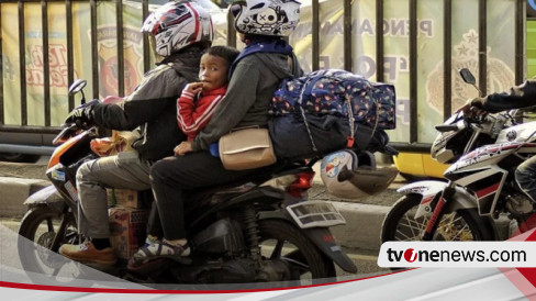 Info Mudik: Perhatikan! Polisi Bakal Putar Balik Pemudik Sepeda Motor yang Kelebihan Muatan