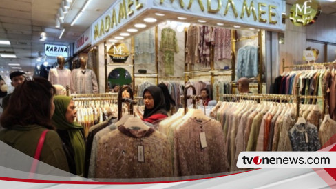 Mal Thamrin City Jadi Alternatif Berburu Baju Lebaran, Warga: ke Pasar Tanah Abang Tidak Kuat