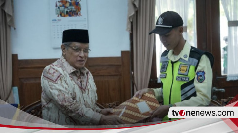 Petugas KAI Jujur Temukan Barang Bernilai Ratusan Juta dapat Apresiasi